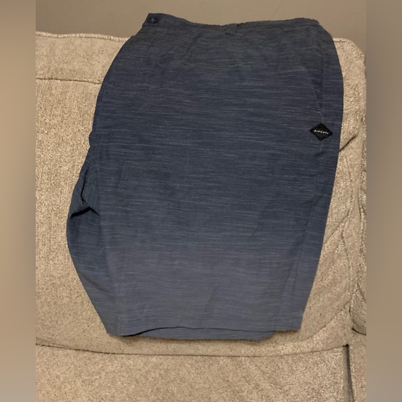 Rip Curl Mens Boardwalk Short, 42” Waist,solid boardwalk made for land and water - Picture 3 of 15